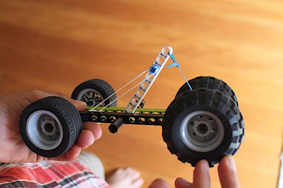 How to Make a Rubber Band Powered Car: Project and Designs | Science